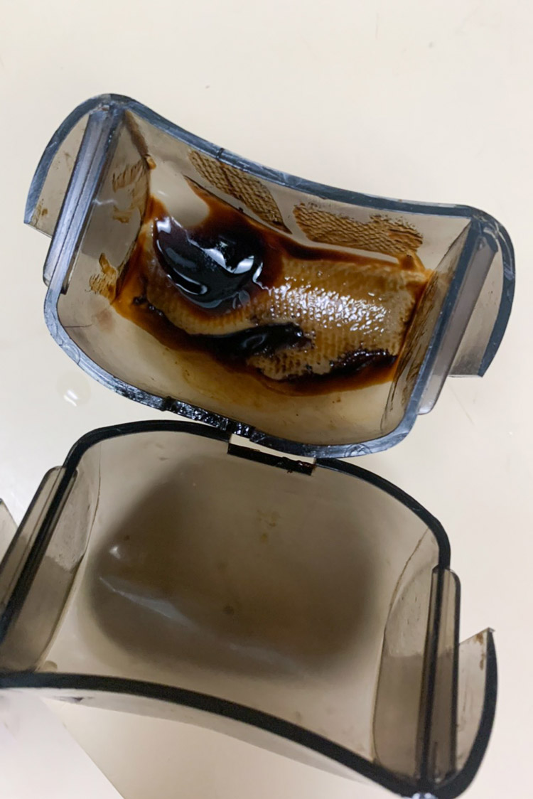 保潔淨除油布擦拭厚重油汙使用前後比較